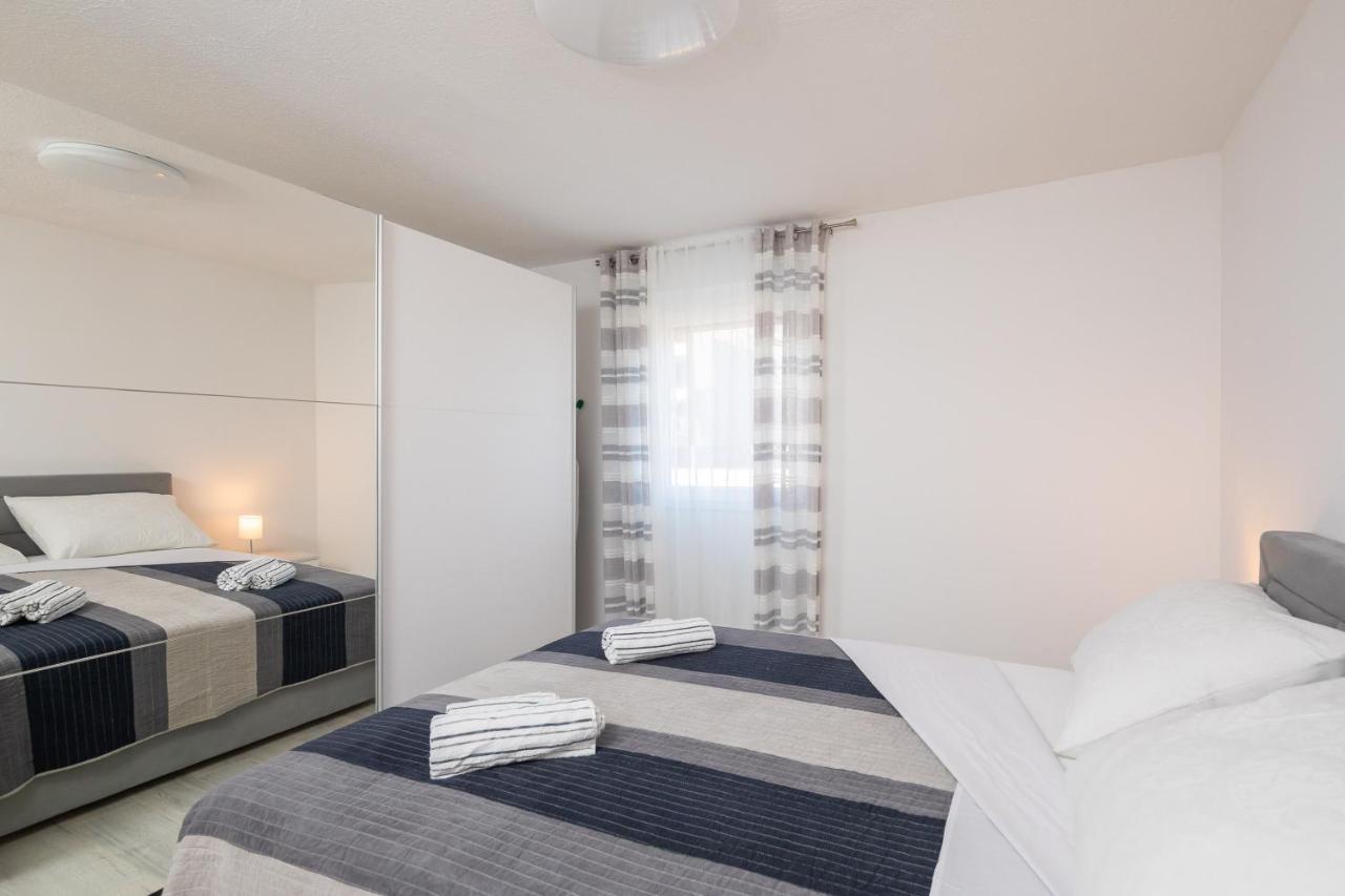 River Park Apartments Omiš Kültér fotó
