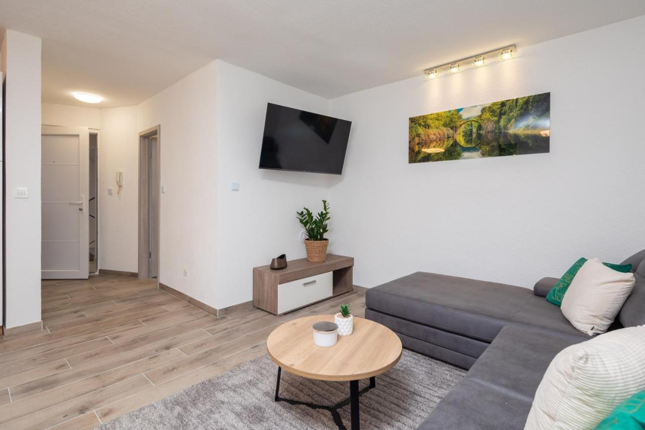 River Park Apartments Omiš Kültér fotó